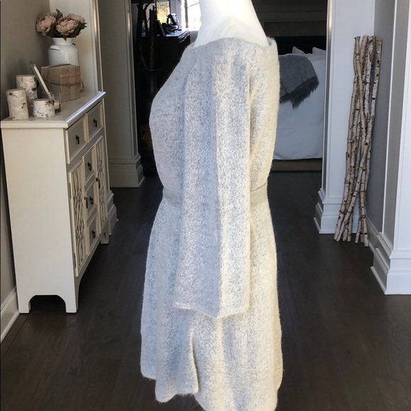 Off the Shoulder Light Grey Sweater Dress-sz M - Picture 3 of 7